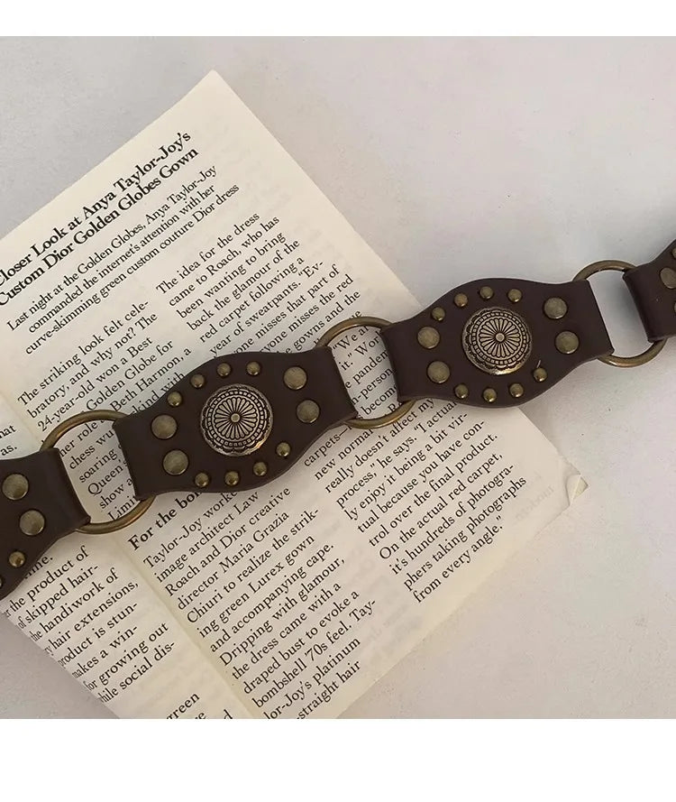 Western Cowboy Belt For Women 2025 New American Vintage Brown Rivet Belt Versatile Denim Belt With Ins Style